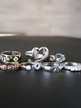 Lot of 7 Used Costume Rings Silver Mystic Topaz Heart Floral Star Bundle